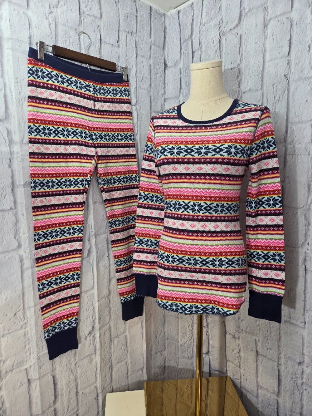 Old Navy Medium Pink Blue Fair Isle Longsleeve Thermal Pajama Set Slim Fit